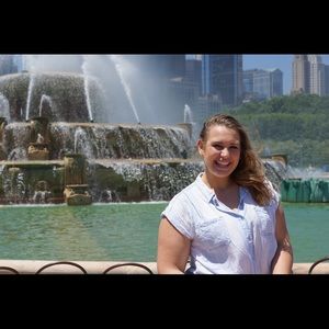 Meet your Posher, Emily